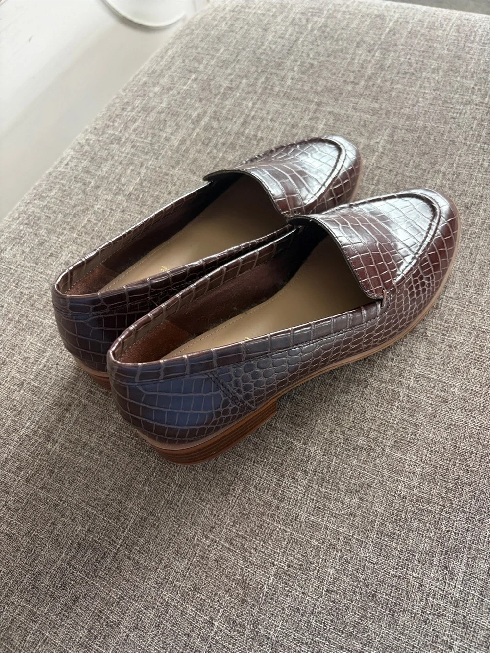 Aldo flex Brown Croc-Embossed Leather Loafers for Women size 6 36